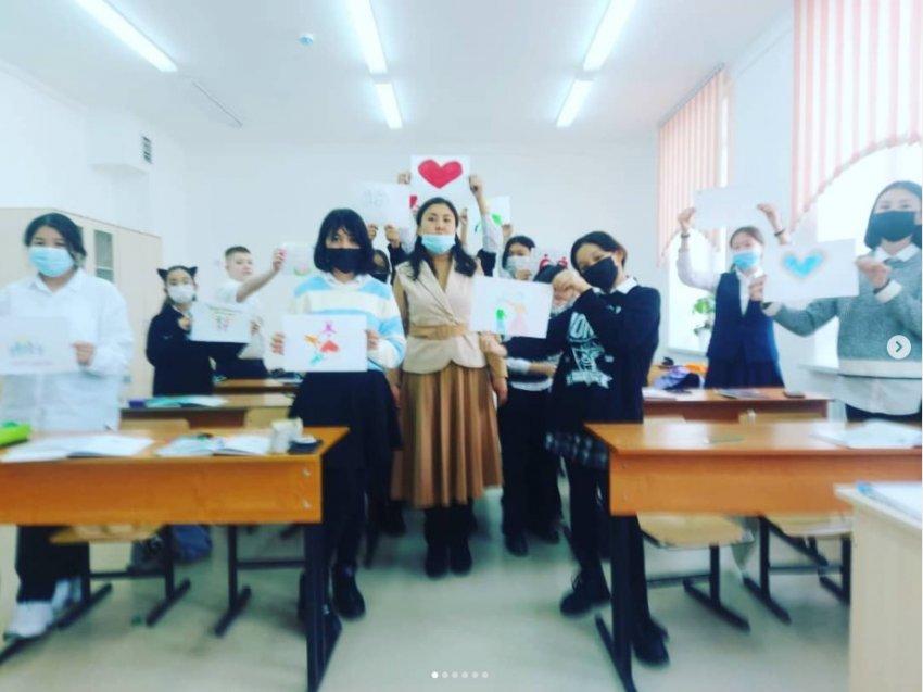  "Сүйіспеншілік әрбір Жүректен" тақырыбында ұжымдық шығармашылық жұмыс