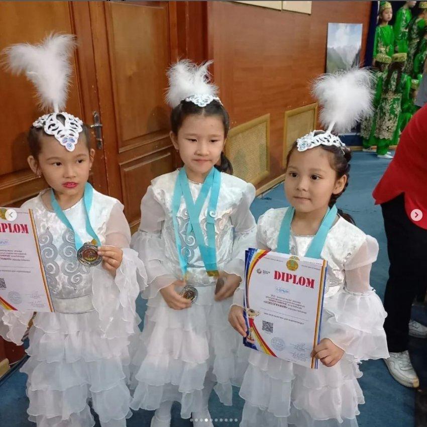  "2022 -Балалар жылы" аясында ұйымдастырылған халықаралық "Самға самұрық" атты өнер байқауының жеңімпаздары