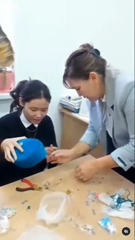 Стилист- дизайнер Шарипова Жұлдыз Берікқызының шеберлік сабағы